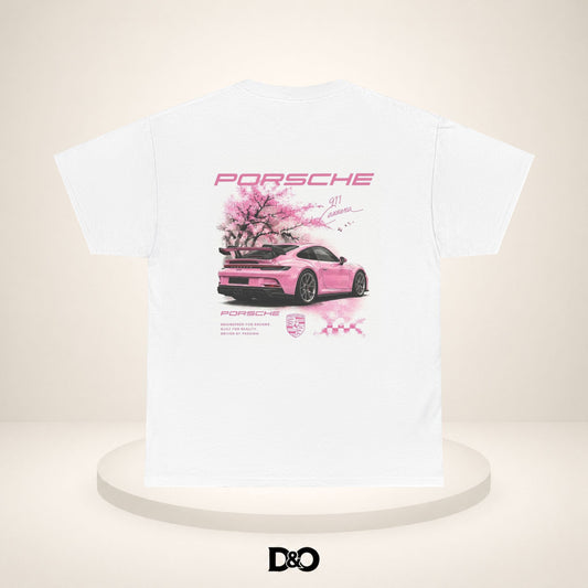 Porsche Pink Sakura Tee — Sportwagen Grafik T-Shirt