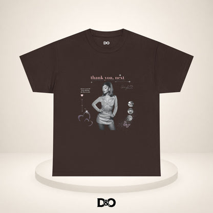 Danke, Nächster Tee — Ariana Retro Foto Grafik T-Shirt