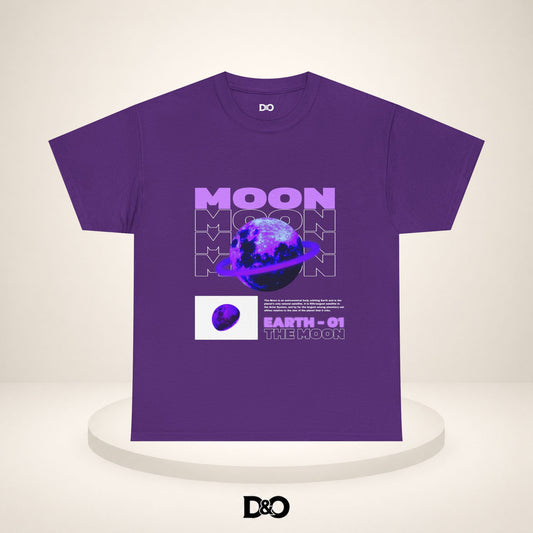 Mond Planet Grafik-Tee — "Erde-01" Retro Lila Weltraum T-Shirt