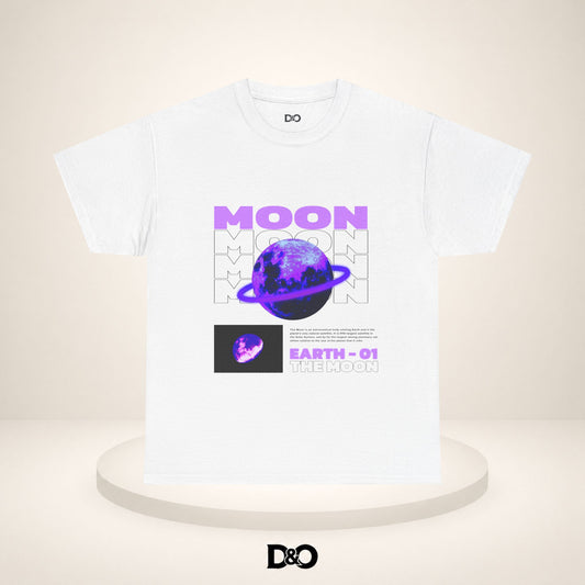 Mond Planet Grafik-Tee — "Erde-01" Retro Lila Weltraum T-Shirt