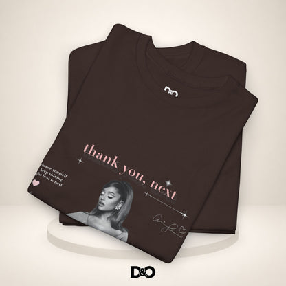 Danke, Nächster Tee — Ariana Retro Foto Grafik T-Shirt